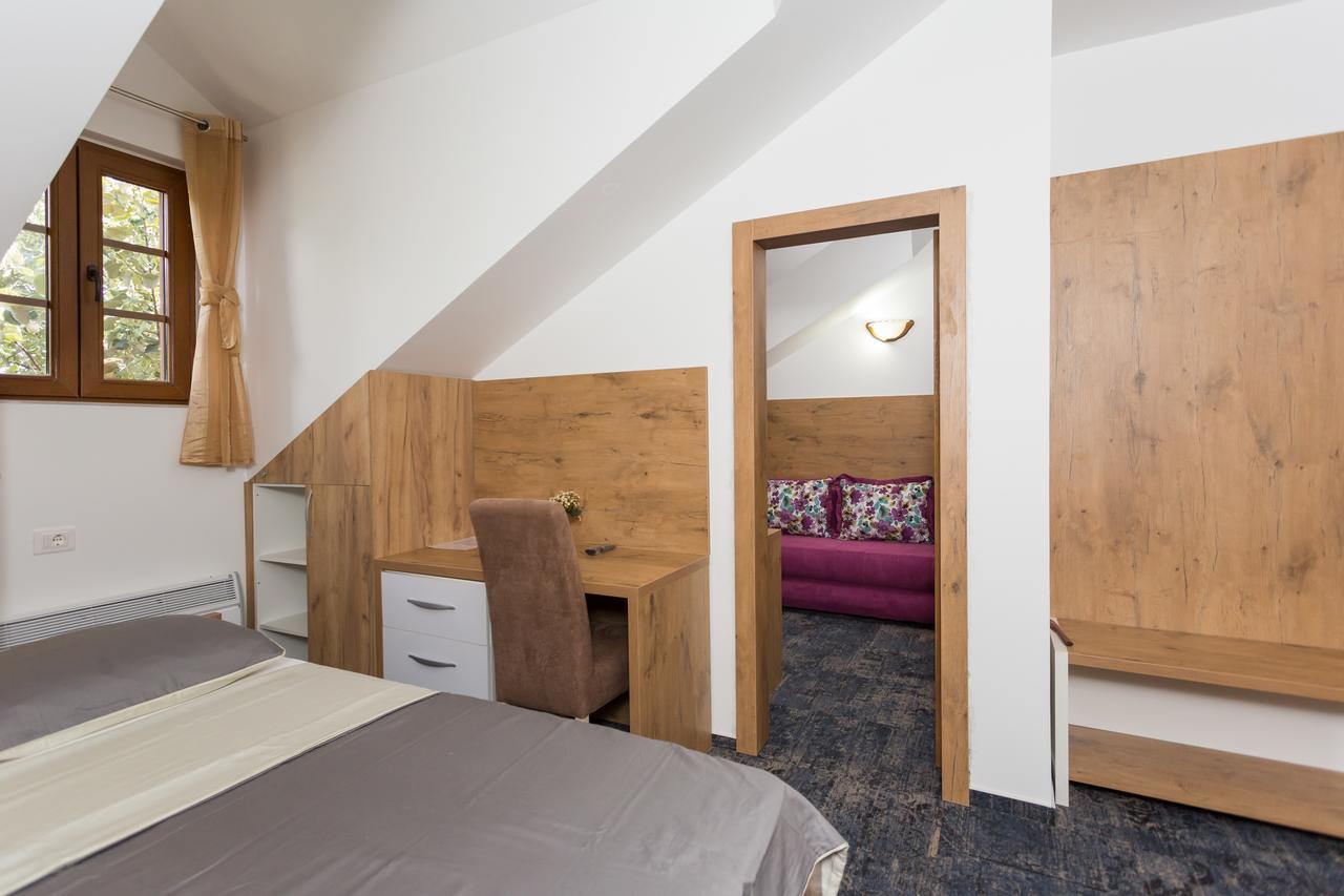 Tilia Hotel Cetinje Exterior photo