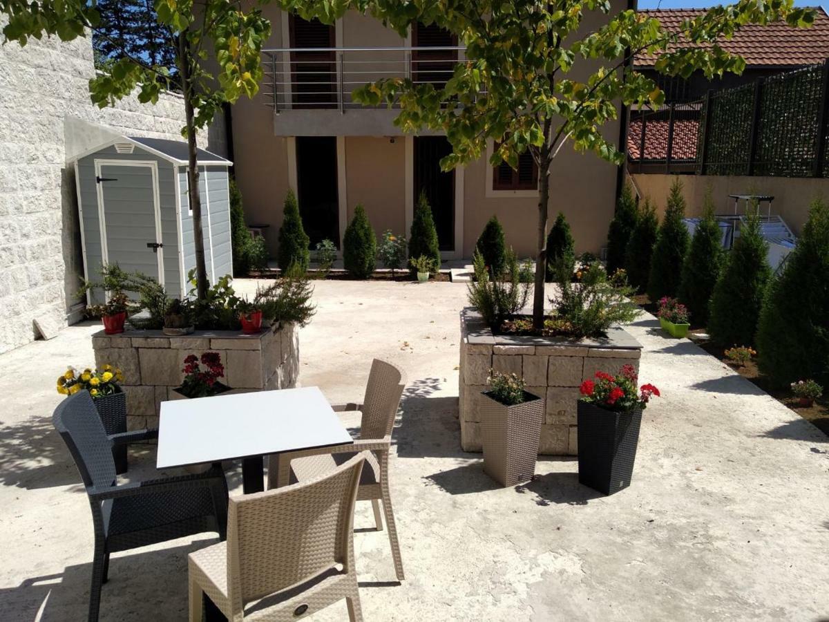 Tilia Hotel Cetinje Exterior photo